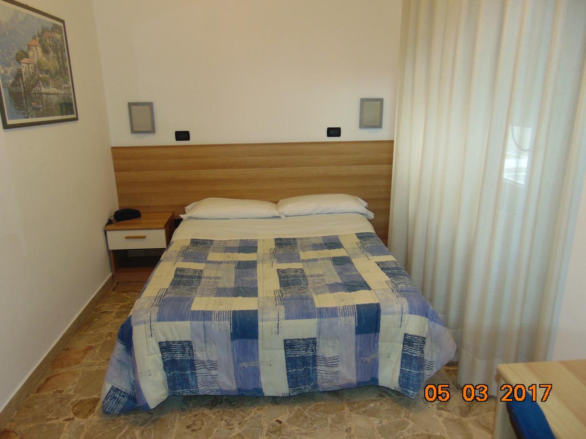 Hotel Mazzocchetti Citta Sant'Angelo Zewnętrze zdjęcie